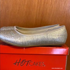 Dress shoes